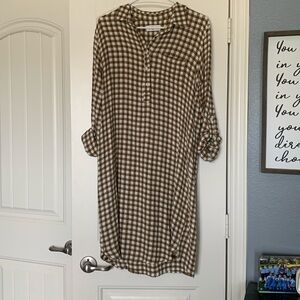 Carly Jean LA MIDI Dress